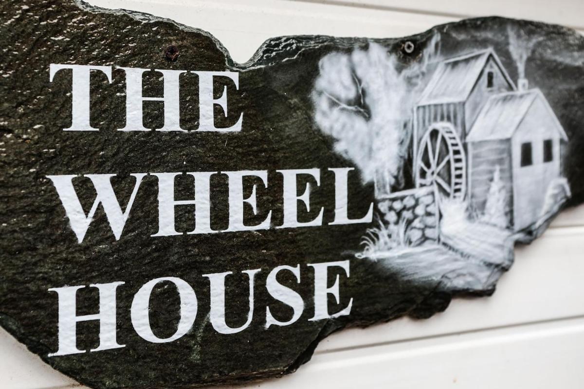 Wheelhouse Apartment Уитби Екстериор снимка